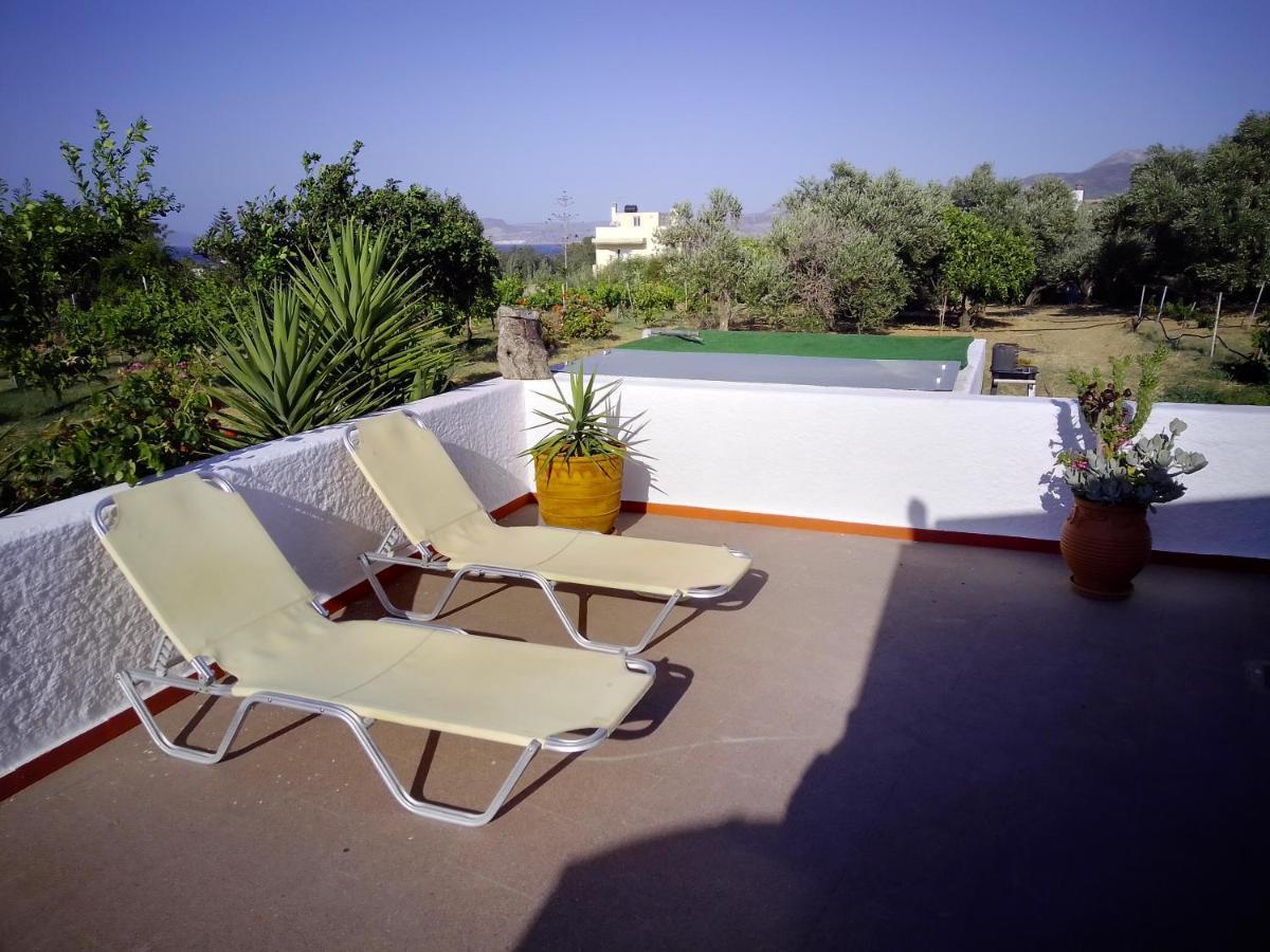Villa Ampelia Sitia  Buitenkant foto